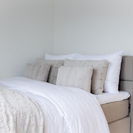 Arctic City Suites By Booklapland โรวานิเอมิ ภายนอก รูปภาพ