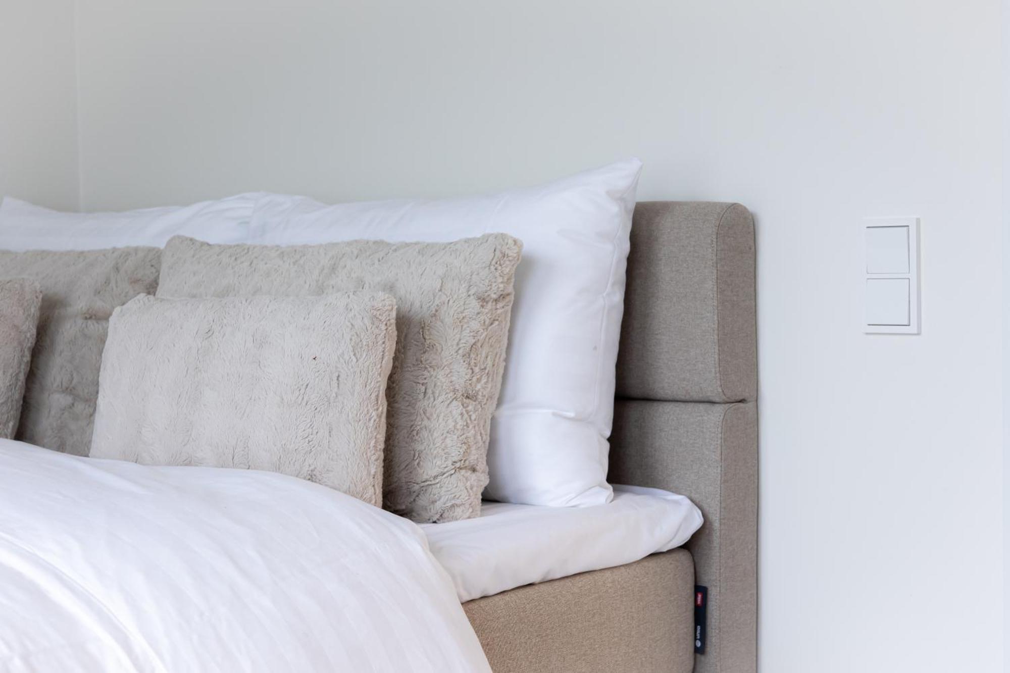 Arctic City Suites By Booklapland โรวานิเอมิ ภายนอก รูปภาพ