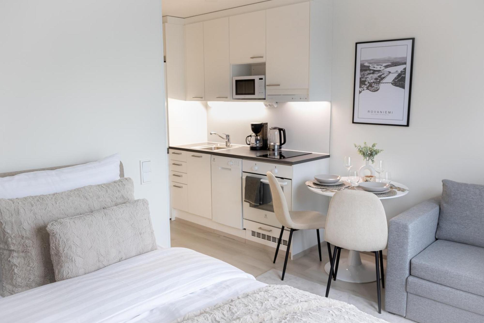 Arctic City Suites By Booklapland โรวานิเอมิ ภายนอก รูปภาพ