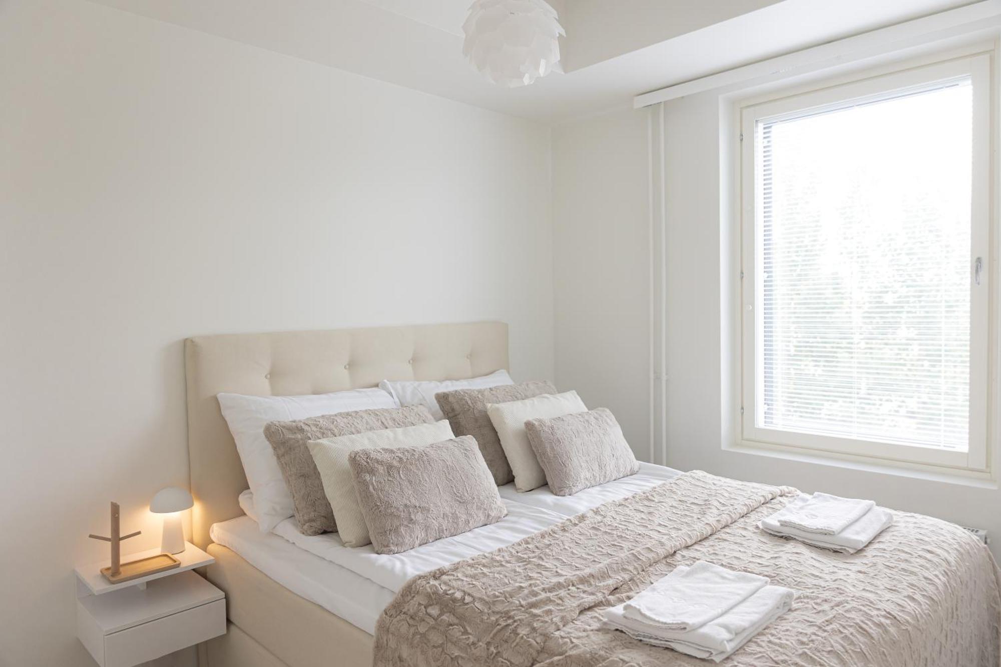 Arctic City Suites By Booklapland โรวานิเอมิ ภายนอก รูปภาพ